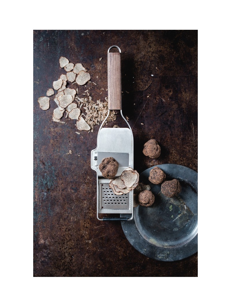 la râpe à truffes, accessoire indispensable pour vos présentations  culinaires